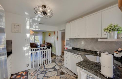 Hummelstown House | 2 Mi to Hersheypark Group Getaway with Deck