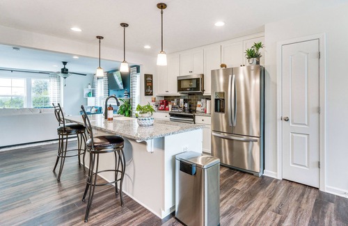 Charles Town House | 2 Mi to Hollywood Casino: Charles Town Townhome!