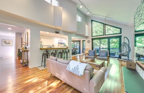 Birchwood Farms House | 2 Mi to Lake: Modern Harbor Springs Home w/Grill!