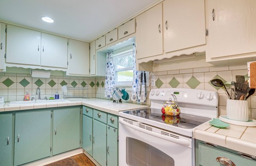 Inglis Cottage | 2 Mi to Marina: Inglis Retreat w/Boat Parking