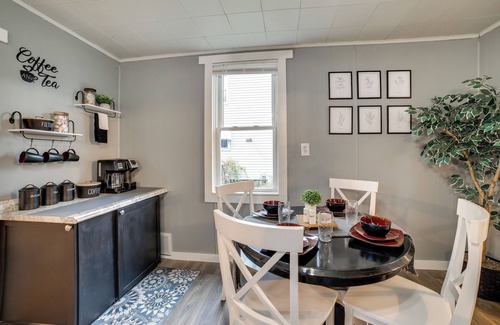 Latrobe House | 2 Mi to Saint Vincent College: Home in Latrobe