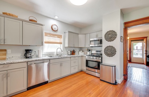 Scranton House | 2 Mi to Steamtown NHS: Family Home w/Backyard!
