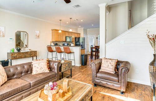 College Station House | 2 Mi to Texas AandM Unit with Pool and Hot Tub Access