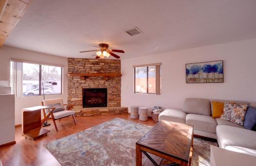 Prescott House | 2 Mi to Whiskey Row Tranquil Getaway with Deck!
