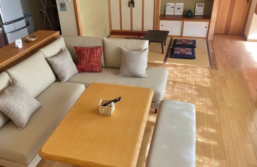 Old Town House | 2 min walk to Old Town cozy house wterrace /Takayama Gifu