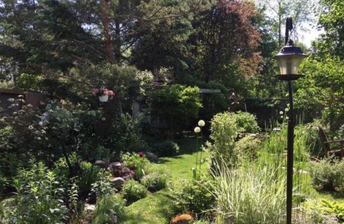 Historic Old Town Bed & Breakfast | 2 Moon Cottage