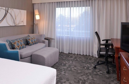 Gastonia House | 2 Pet-friendly Accommodations, with Free Parking On-site, Indoor Swimming Pool!