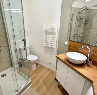 Quartier Administrations Apartment | 2 pièces proche Arènes - Terrasse & Clim