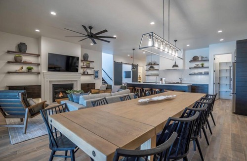 Santa Clara House | 2 Private Pools, Hot Tubs, Sport Courts, Fire Pits!