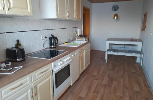 Marienthal Ost Apartment | 2 Raum Wohnung im DG