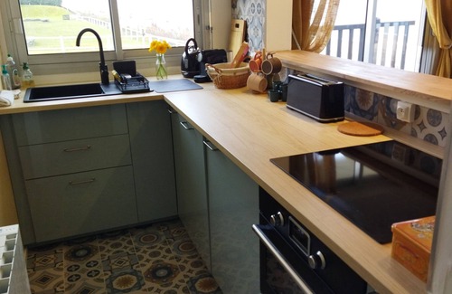 Cabourg Apartment | 2 room apartment as placed on the beach .