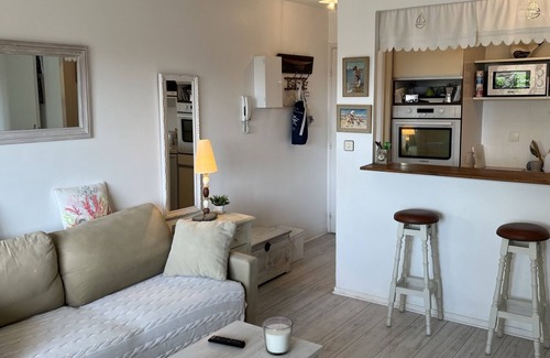 Cabourg Apartment | 2-room apartment with balcony near city center