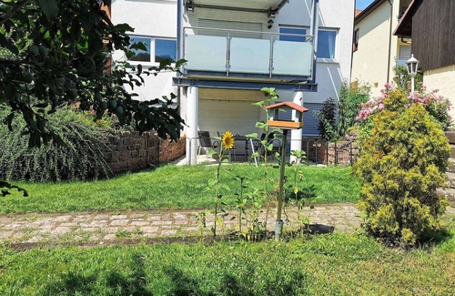 Busenbach Apartment | 2 Room Kitchen 65"smart SAT-TV Prime Washer-Dryer Balcony Parking for 4+2 Guests