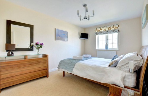 St Merryn House | 2 Rose Terrace - Three Bedroom House, Sleeps 6