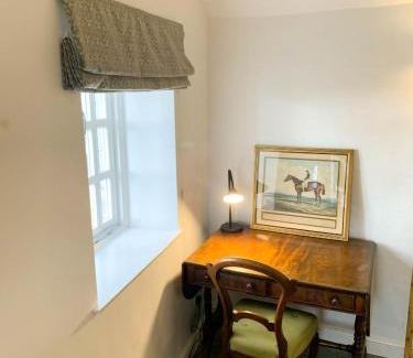 Vale of Glamorgan Apartment | 2 Stable Cottage, Llanbethery