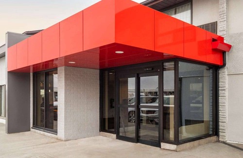 Cummings Hotel | 2-Star Hotel ∙ Comfort Inn Ottawa East