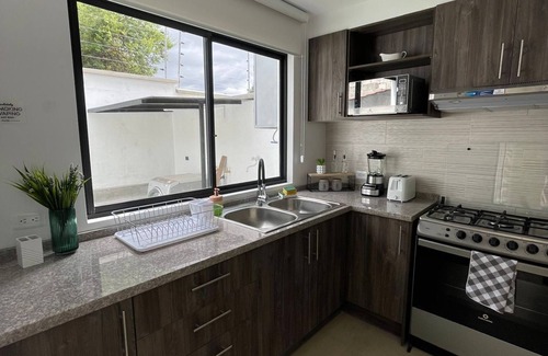 Quito House | 2 story, 4 beds, 2½ baths in beautiful Valle de Los Chillos, Quito Ecuador