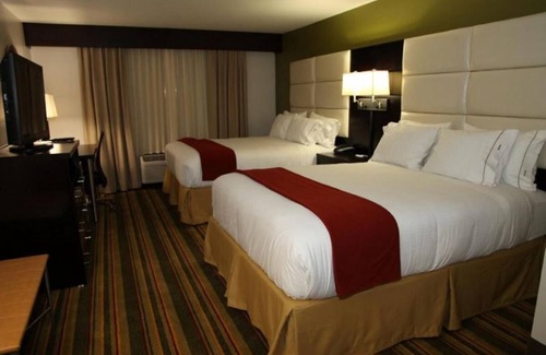 Madison House | 2 Stylish Units for Business Travel, Breakfast, Park