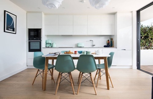 St Abbs Apartment | 2 THE BAY - contemporary apartment with magnificent views over Coldingham Bay.