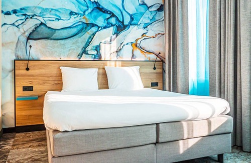 Scheveningen Badplaats Hotel | 2 units in Prime location near city center, Seaside Pier and local sites
