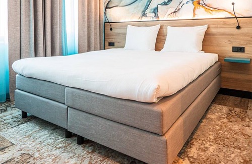 Scheveningen Badplaats Hotel | 2 units in Prime location near city center, Seaside Pier and local sites