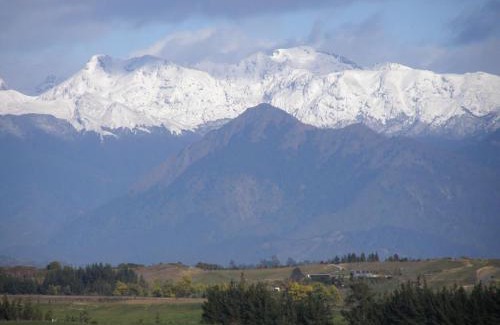 Tasman Bed & Breakfast | 2 Views at Tasman