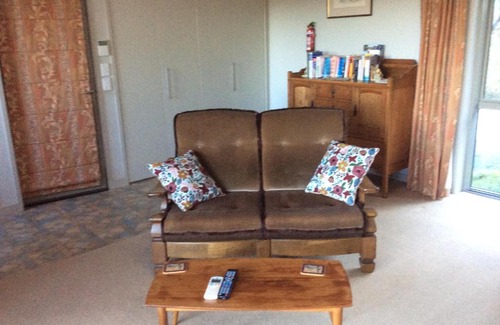 Tasman Bed & Breakfast | 2 Views at Tasman
