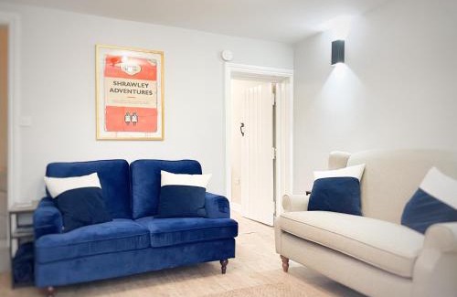 Great Witley House | 2 Woodbine Cottage