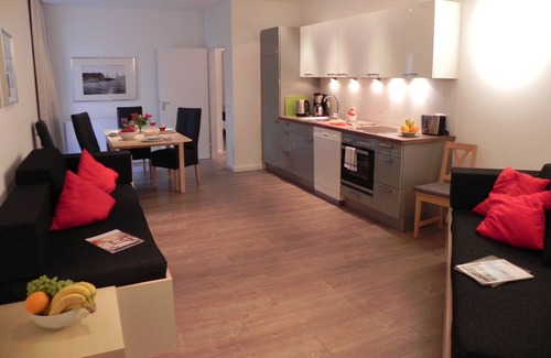 Altona-Nord Apartment | 2-Zi.-Apartment "Neue Flora", modern apartment for up to 5 people., Incl. WIFI
