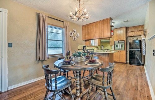Broken Bow House | 20-Acre Broken Bow Vacation Rental w/Grill!