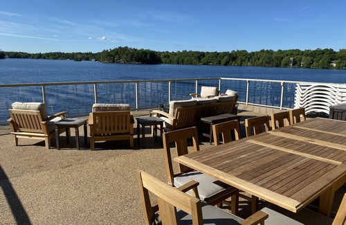 Gravenhurst Cottage | 20% early bird,On Lake Muskoka,hot tub,sunset from Boathouse,playset,watercraft