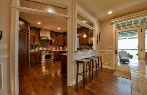 Wrightstown House | 20 minutes from Lambeau Field! Spacious home on golf course with pool.