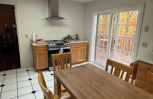 Fairlawn House | 20 minutes from Virginia Tech - Charming 3-bedroom house in lovely Radford