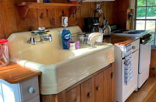 Alton Cottage | 200 ft of Winnipesaukee Shore with Gorgeous Sunsets in Scenic Roberts Cove