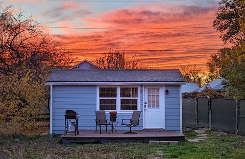 Sugar House Cottage | 200 ft² tiny home in heart of SLC, minutes to outdoor and urban adventures