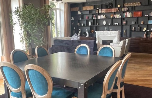 Epinal Apartment | 200 m² Apartment ∙ 3 bedrooms ∙ 8 guests