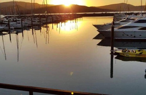 Airlie Beach House | 200 m² House ∙ 3 bedrooms ∙ 6 guests