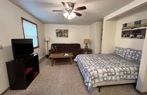 Tomah Apartment | 201 E Veterans St Apt G by Patriot Properties