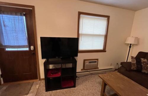 Tomah Apartment | 201 E Veterans St Apt G by Patriot Properties