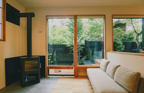 Kirizumi Onsen Hotel | 2024 New Open TOKI Private yard Luxury kitchen Foot bath 3 bedrooms/Kitasaku-gun Nagano