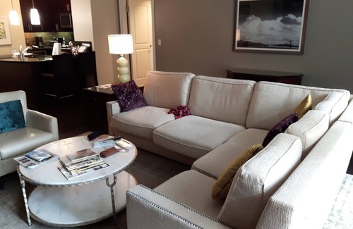 Financial District Apartment | 2025 NBA All-Star Weekend in San Francisco. Charming Ritz Carlton Residence 2-BR