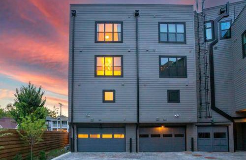 McFerrin Park House | 203 m² House ∙ 1 bedroom ∙ 12 guests