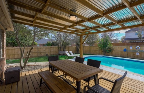 DeSoto House | 206 m² House ∙ 5 bedrooms ∙ 12 guests