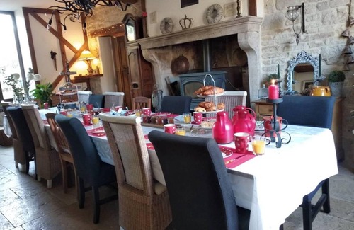 Saint-Germain-le-Rocheux Bed & Breakfast | 21 m² Bed and breakfast ∙ 1 bedroom ∙ 3 guests