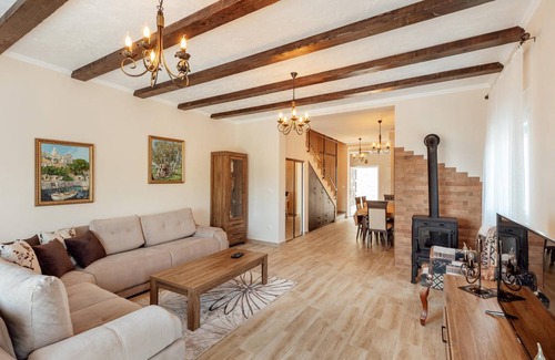 Sasovici House | 210 m² House ∙ 4 bedrooms ∙ 8 guests