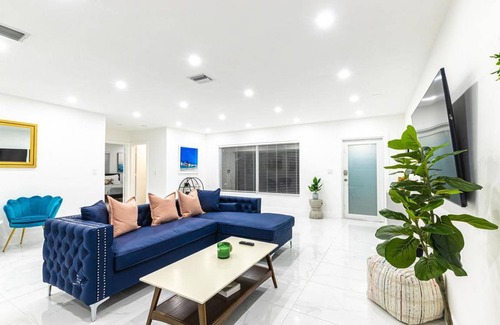 Biscayne Park Villa | 214 m² Villa ∙ 4 bedrooms ∙ 14 guests