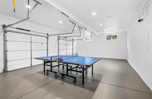 Ridgefield House | 22 Acres Home with hot tub minutes from Ilana Casino