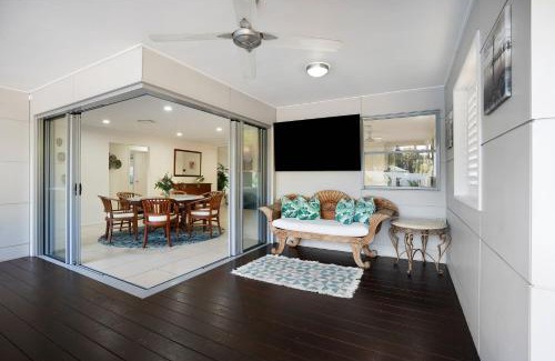 Coolum Beach House | 22 Sorrento Avenue