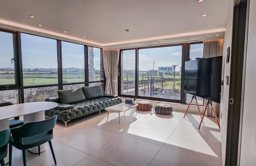 Andeok Apartment | 220 m² Apartment ∙ 3 bedrooms ∙ 8 guests