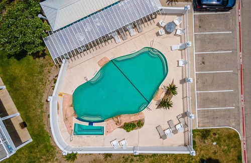 Sand Point House | 228 m² House ∙ 5 bedrooms ∙ 12 guests